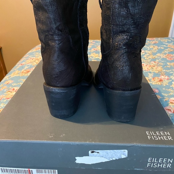 Closet cleaning - Picture 2 of 5